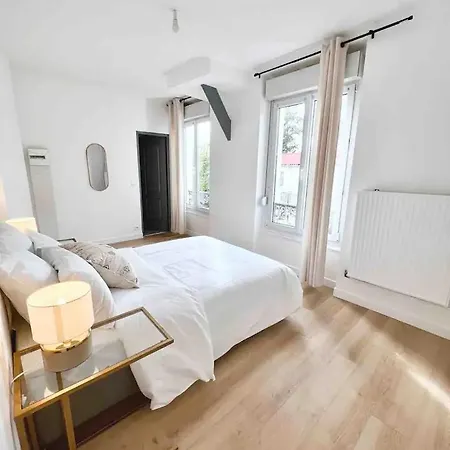 Apartamento Charming 15 Min Away From Paris