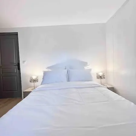 Apartman Charming 15 Min Away From Paris *